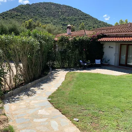 Holiday home Domus La Castagna